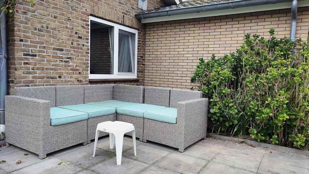 Vakantiehuis Hollum Ameland Dichtbij Strand En Met Ruime Tuin - Ameland39 Nl エクステリア 写真